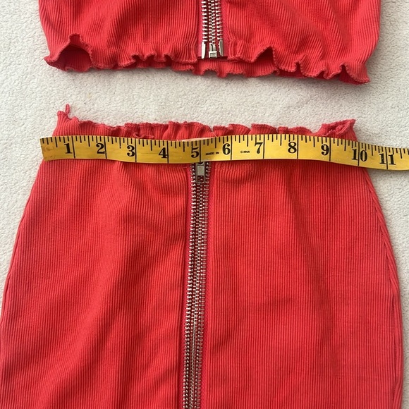 Peach Zippered stretchy Women's Skirt Set - Picture 2 of 7